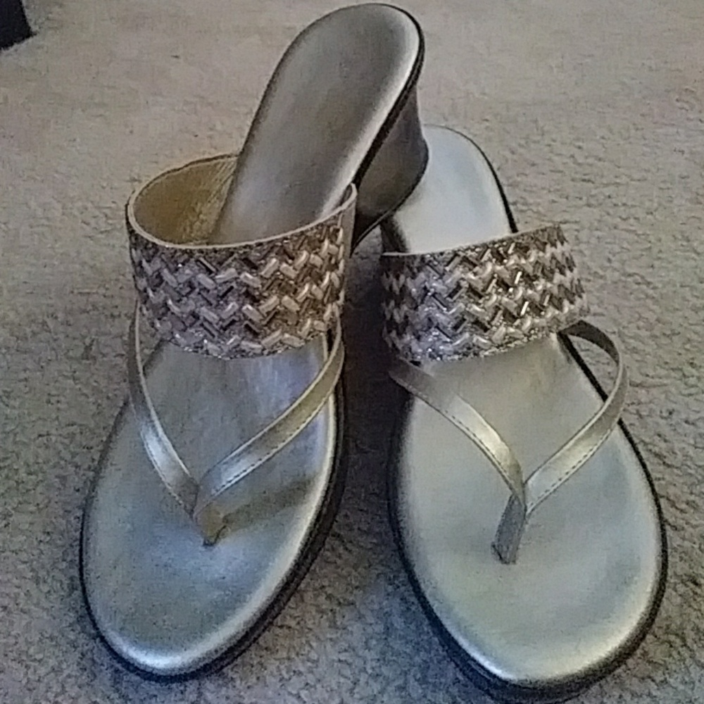 Shoes - Picture 5 of 5